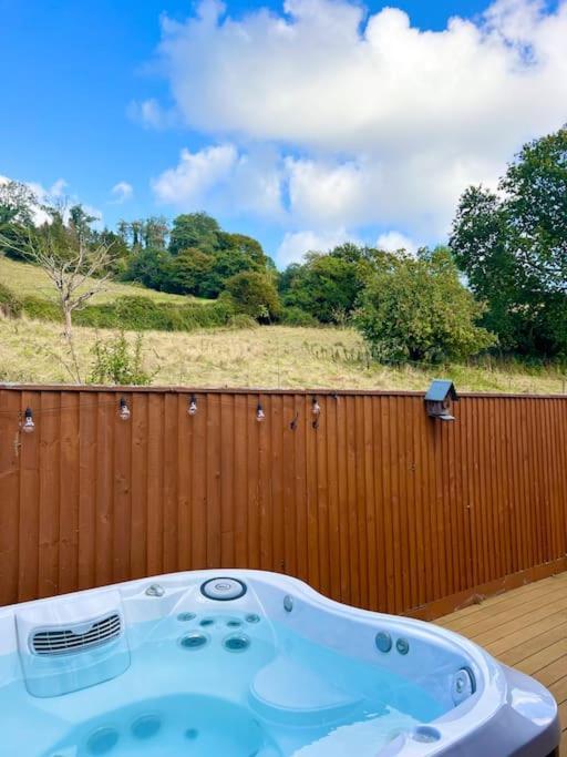 Countryside Converted Barn With Hot Tub Newton Abbot Exterior foto
