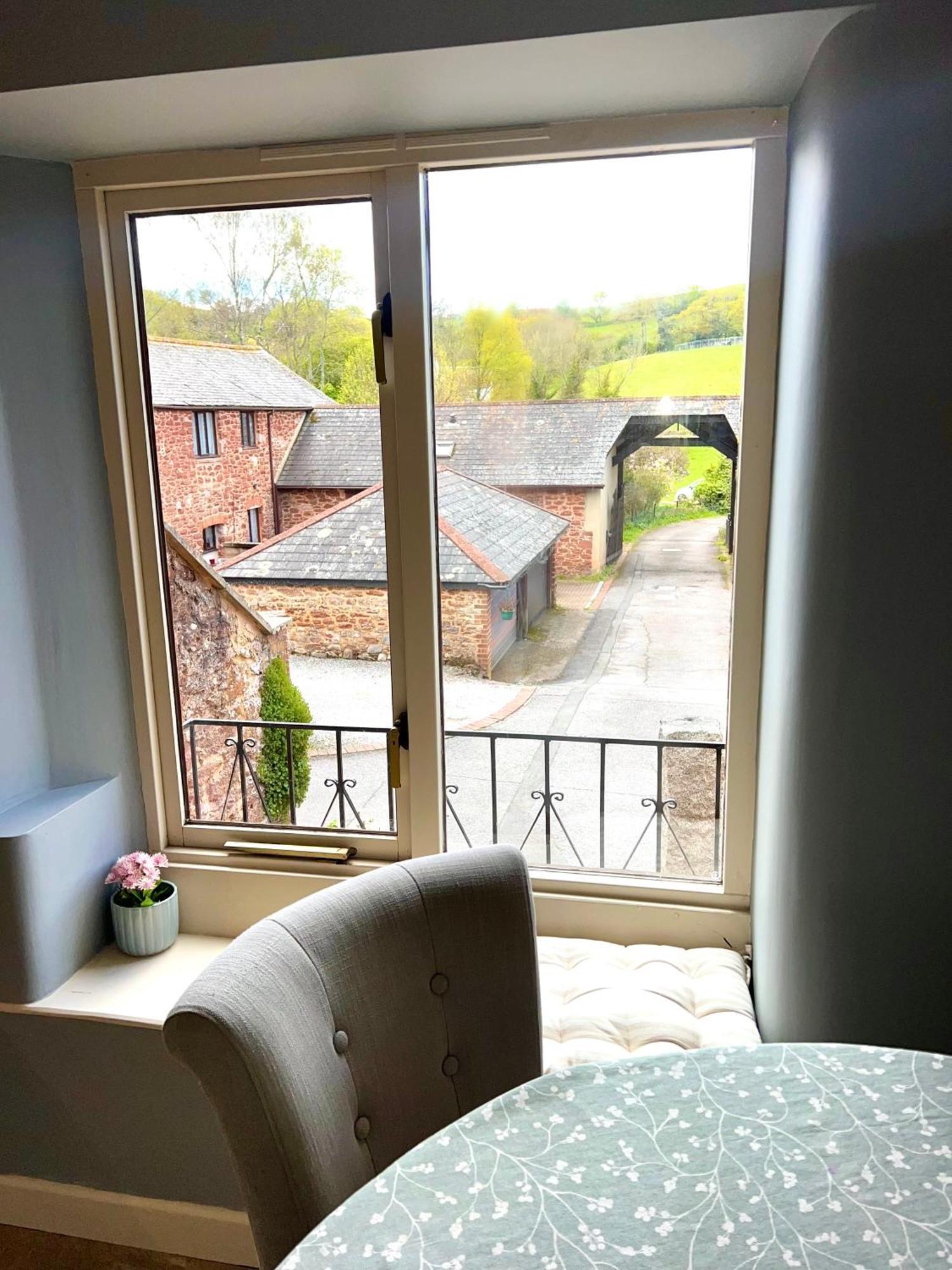 Countryside Converted Barn With Hot Tub Newton Abbot Exterior foto